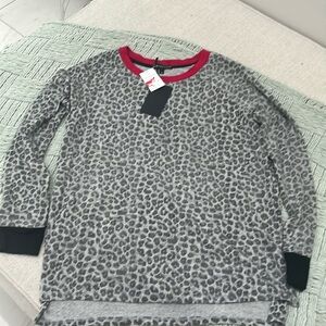 Gibsonlook Hi Sugarplum top animal/magenta/black size M